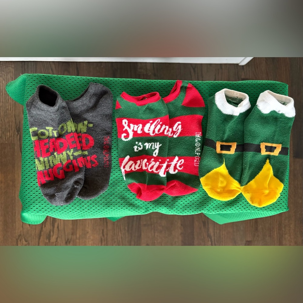 ELF MOVIE SOCKS | 4 Pairs | Christmas Holiday | Variety of Styles | Size 5-11 - Picture 5 of 11